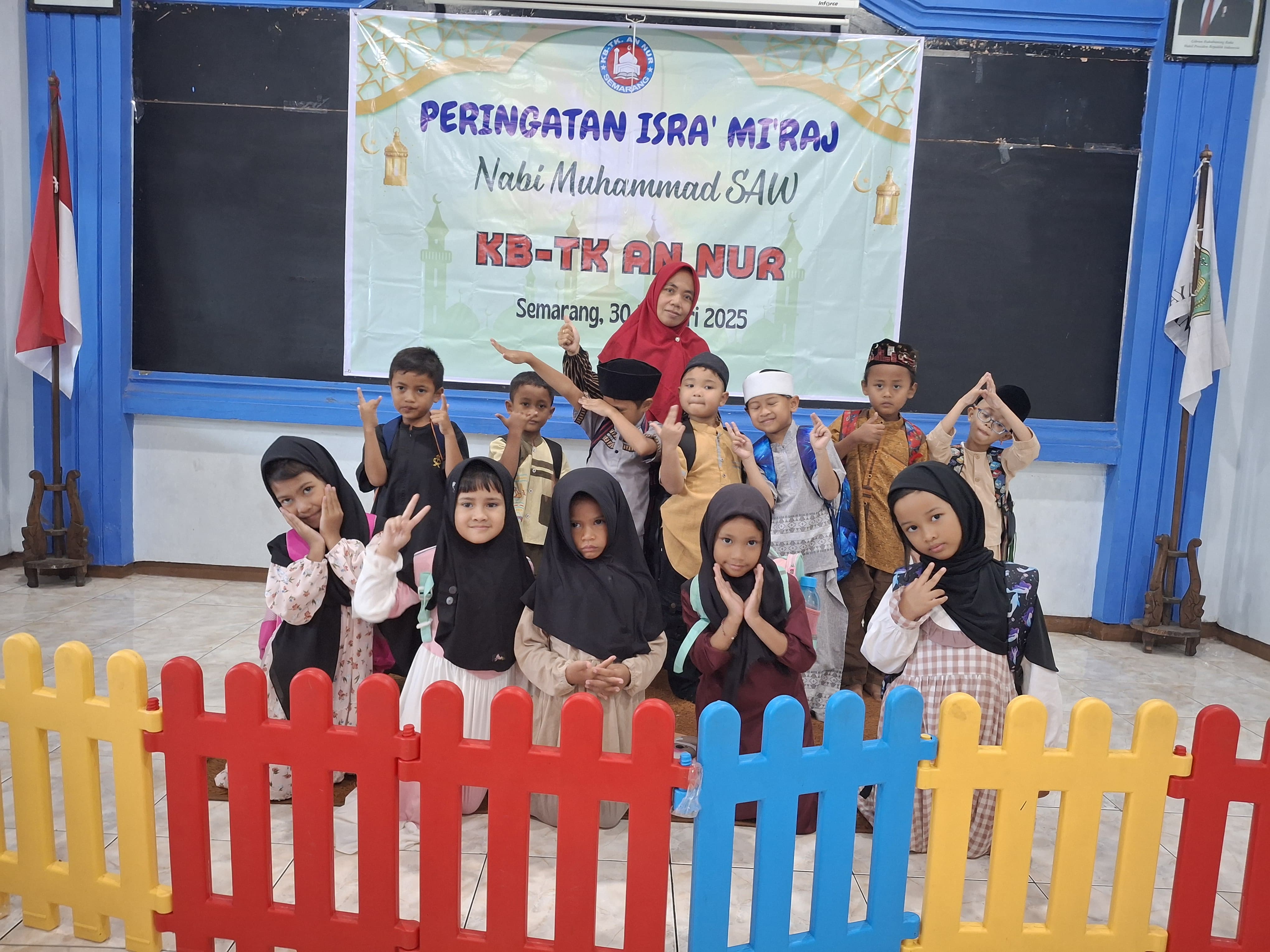 Foto Bersama Kelas AR-RAHIM B